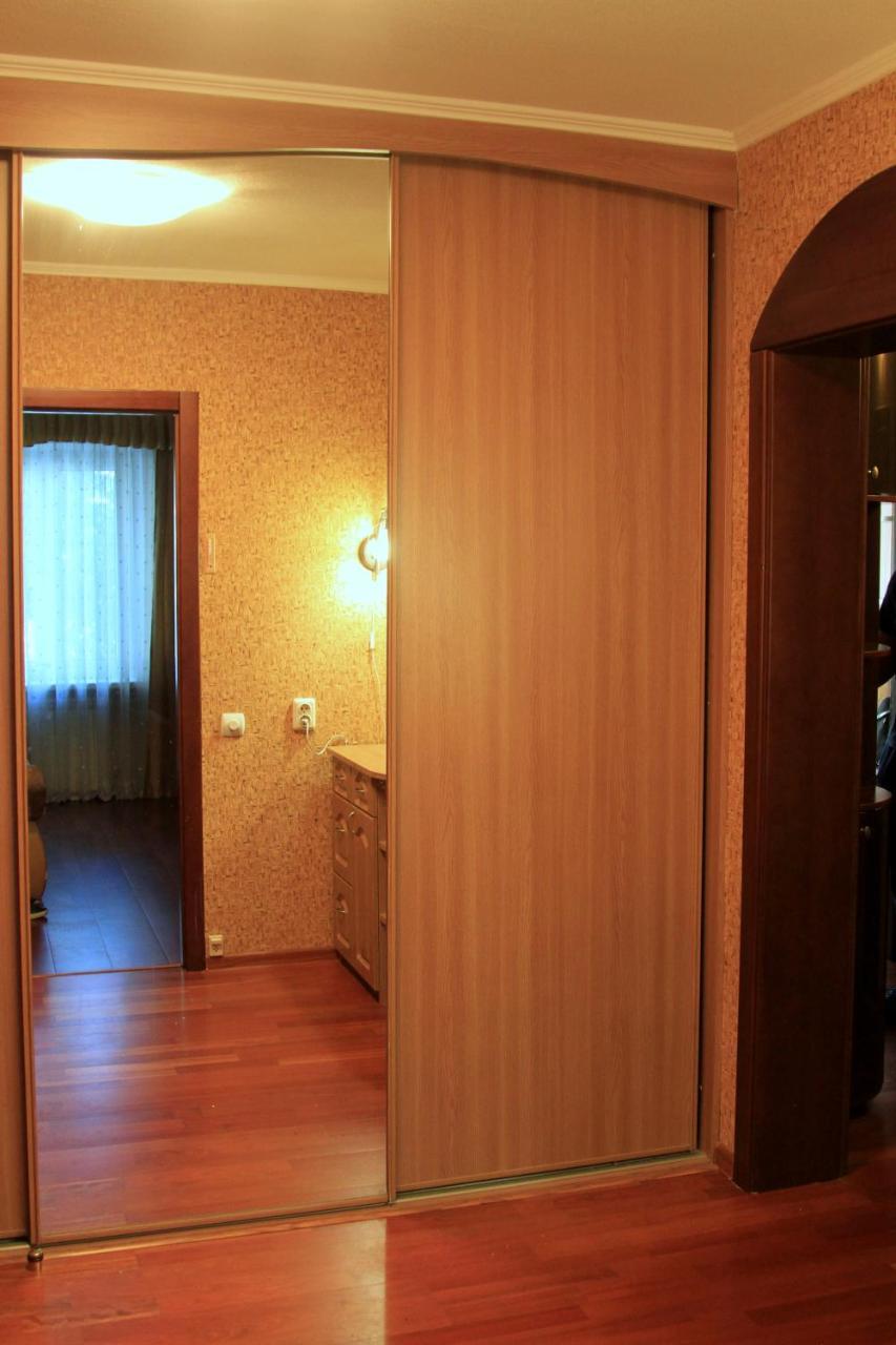 Apartment near metro Akademgorodok Kiev Exteriör bild